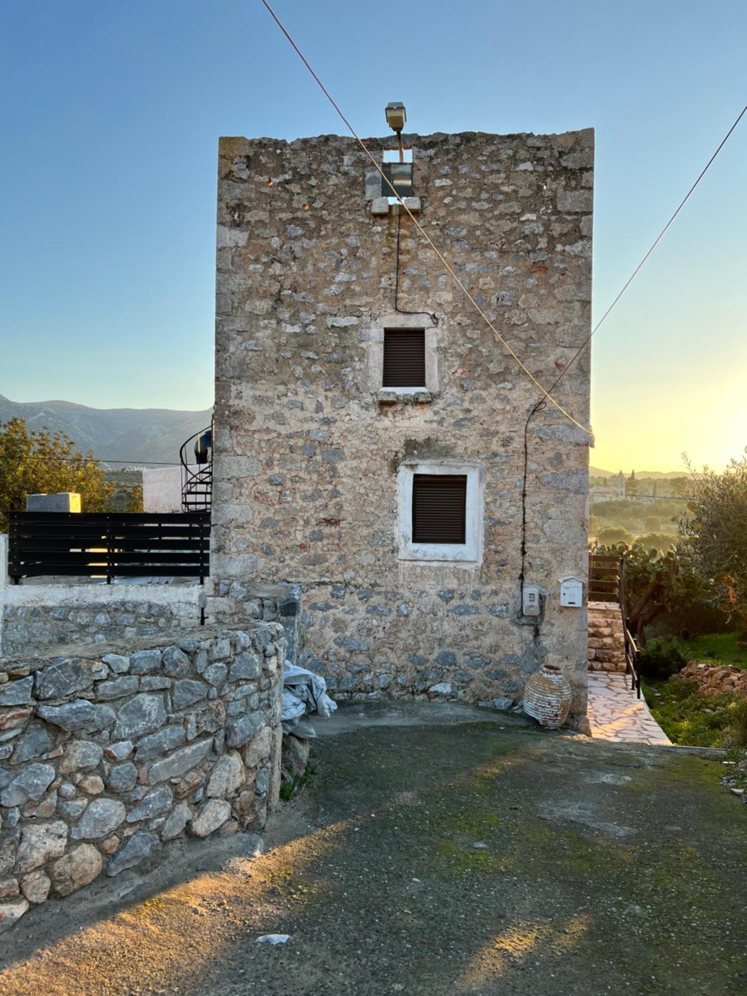 Hébergement de vacances Nigos Okhiá